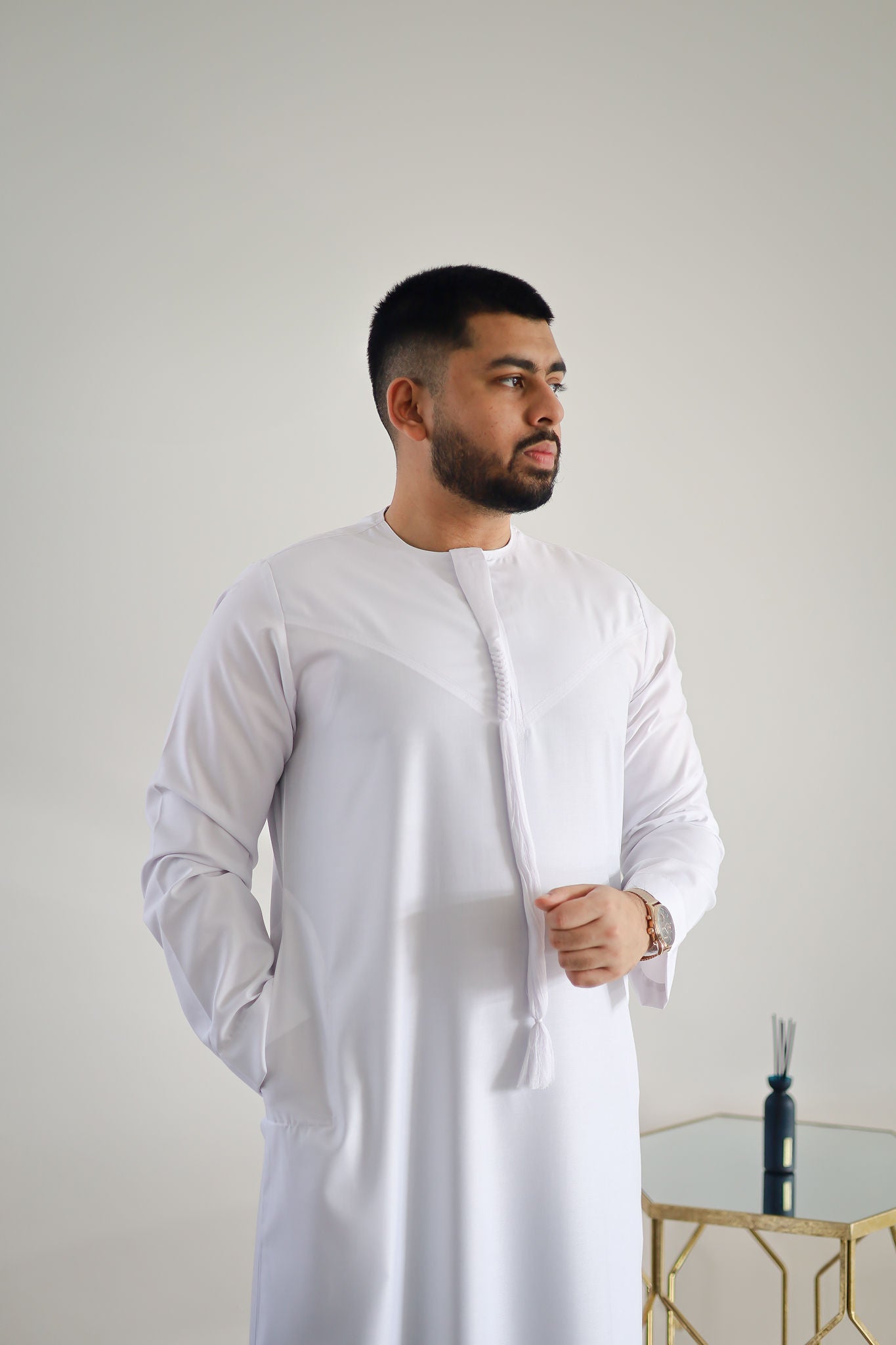 White - Men’s Classic Emirati Thobe