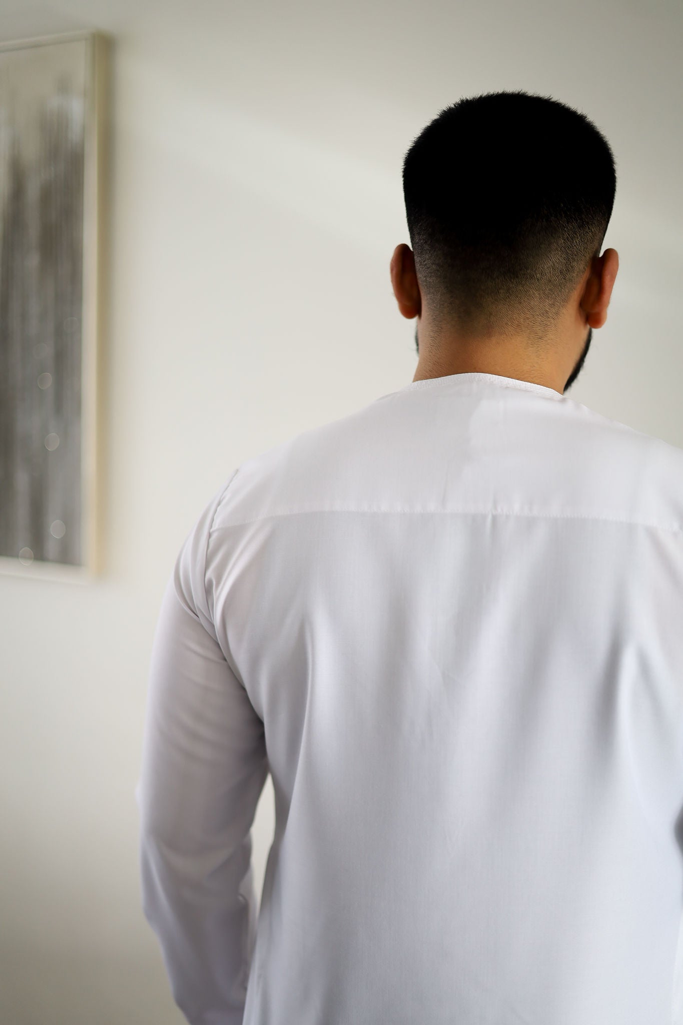 White - Men’s Classic Emirati Thobe